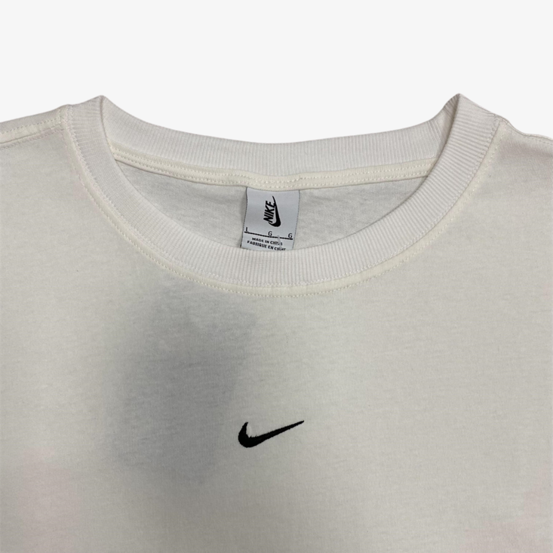 CENTER SWOOSH NIKE T-SHIRT